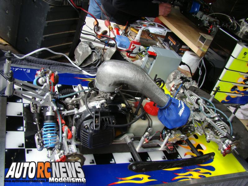 2ème CF Piste 1/5ème Tourisme Elite à Ris Orangis. compétition de modélisme auto radiocommandé. deuxième manche du championnat de france de piste à l'échelle 1/5ème.