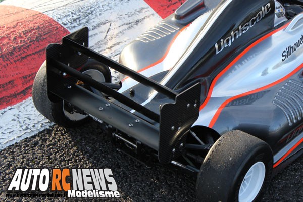 Lightscale 1/5ème Formule 1 ! autorcnewsmodelisme.fr