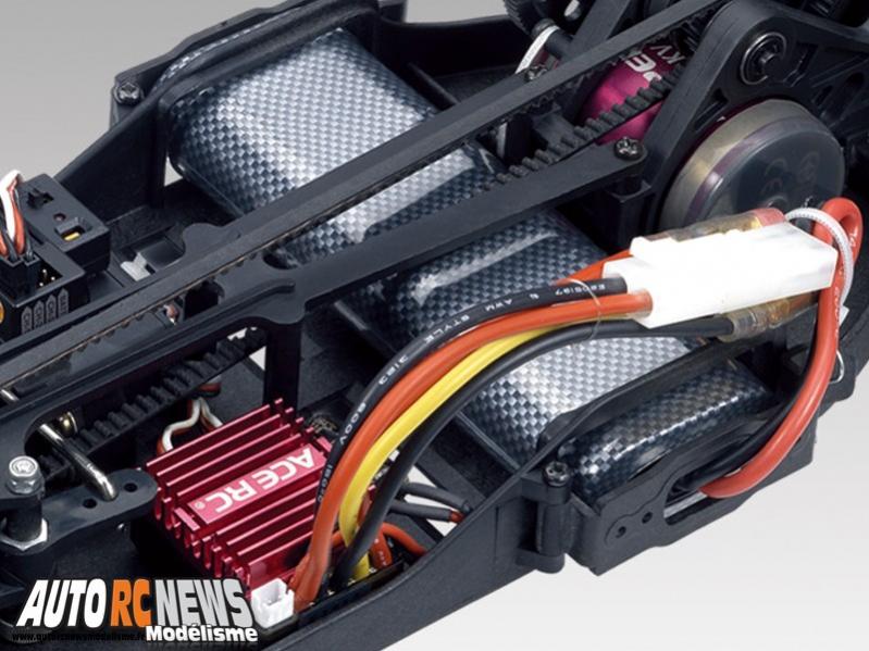 Thunder Tiger TS4e 1/10 Electric Touring Car autorcnewsmodelisme.fr