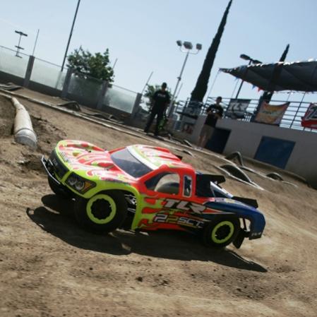 Losi 1/10 22SCT 2WD Race Truck Kit autorcnewsmodelisme.fr