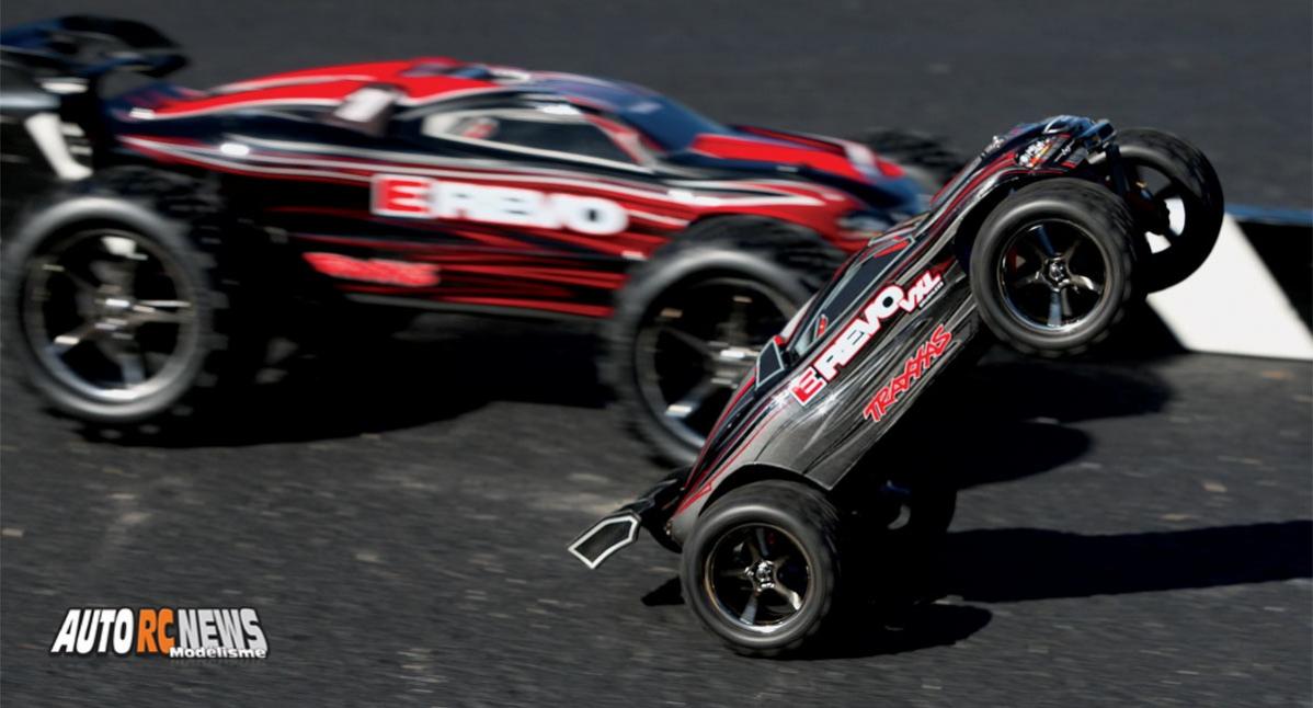 Pour ceux qui l'ignoreraient encore, l'E Revo de chez Traxxas existe aussi en version VXL à l'échelle 1/16ème.