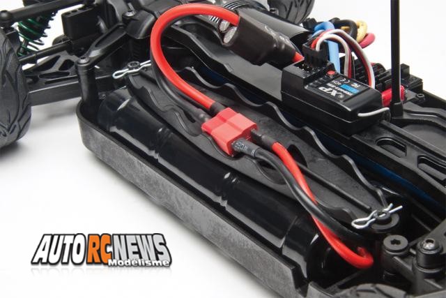 L'associated Apex Touring brushless powered RTR fait partie des dernières nouveautés en date du fabricant Américain en matière de piste 1/10ème électrique.