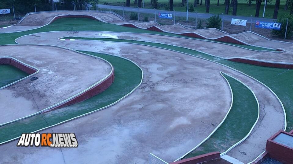 Voici l'état dans lequel se trouve la piste des Worlds TT 1/8ème de Buenos Aires pour la première journée consacrée aux essais libres.