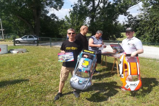 5ème cf piste 1/5 touring, gt, formule france et f1 à angoulême club arca16 les 6 et 7 juillet 2019