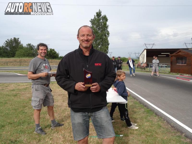 reportage 4ème cf piste 1/8ème classique et brushless à beaumont monteux club bmvrc les 8 et 9 juin 2019