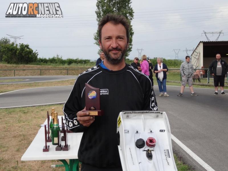 reportage 4ème cf piste 1/8ème classique et brushless à beaumont monteux club bmvrc les 8 et 9 juin 2019