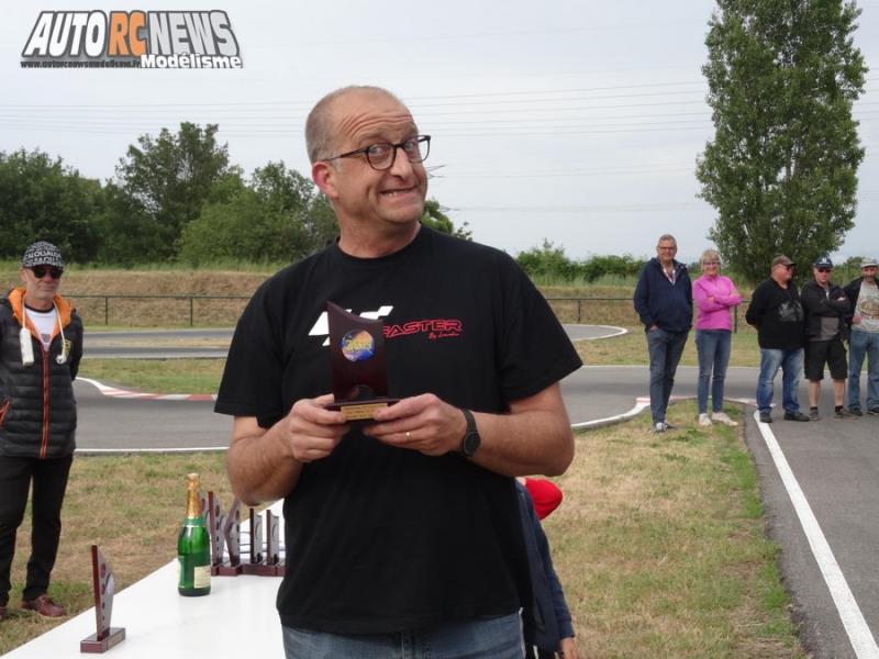 reportage 4ème cf piste 1/8ème classique et brushless à beaumont monteux club bmvrc les 8 et 9 juin 2019