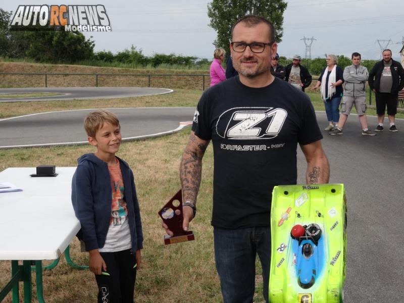 reportage 4ème cf piste 1/8ème classique et brushless à beaumont monteux club bmvrc les 8 et 9 juin 2019