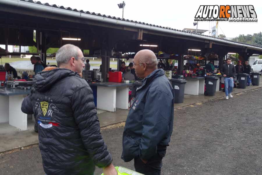 coupe de france piste 1/8 classique et brushless à gergovie club armca les 12 et 13 octobre 2019