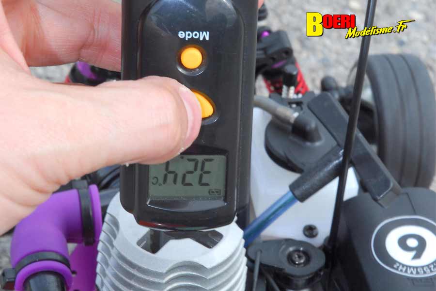 le rodage d'un moteur thermique sur une voiture radiocommandée